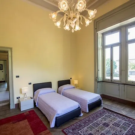 Villa Como *